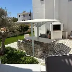 Ξενοδοχείο με διαμερίσματα Village Liana Marouli Kastraki 4*